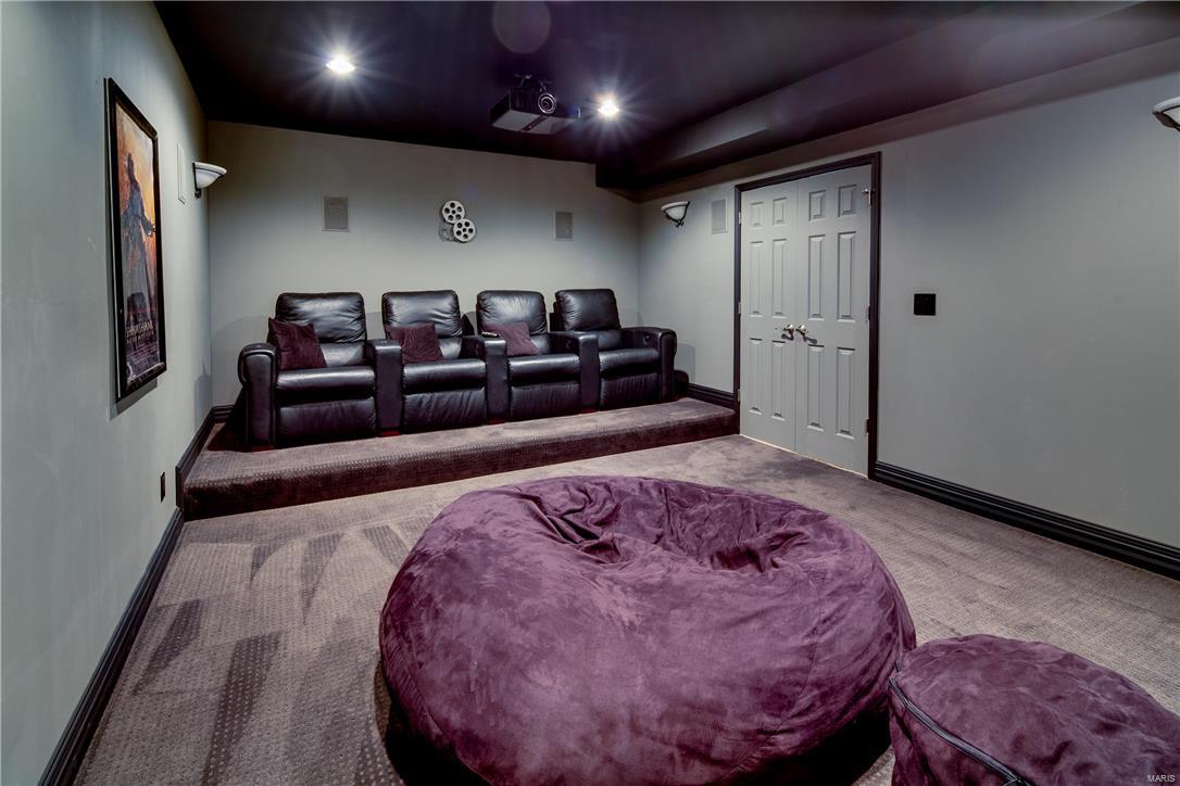 Anton Place - Residential