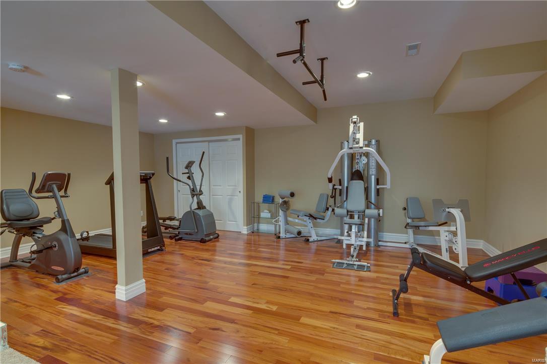 Anton Place - Residential