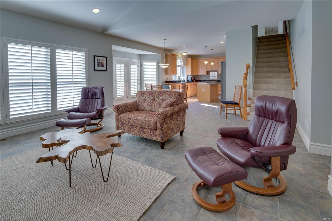 Anton Place - Residential