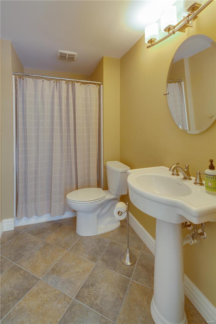 Anton Place - Residential