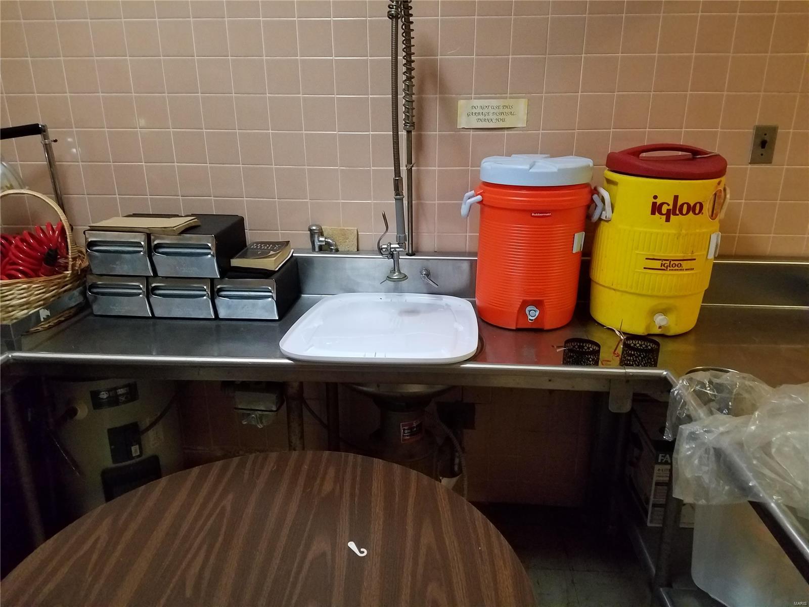 Richmond Heights - Commercial Sale