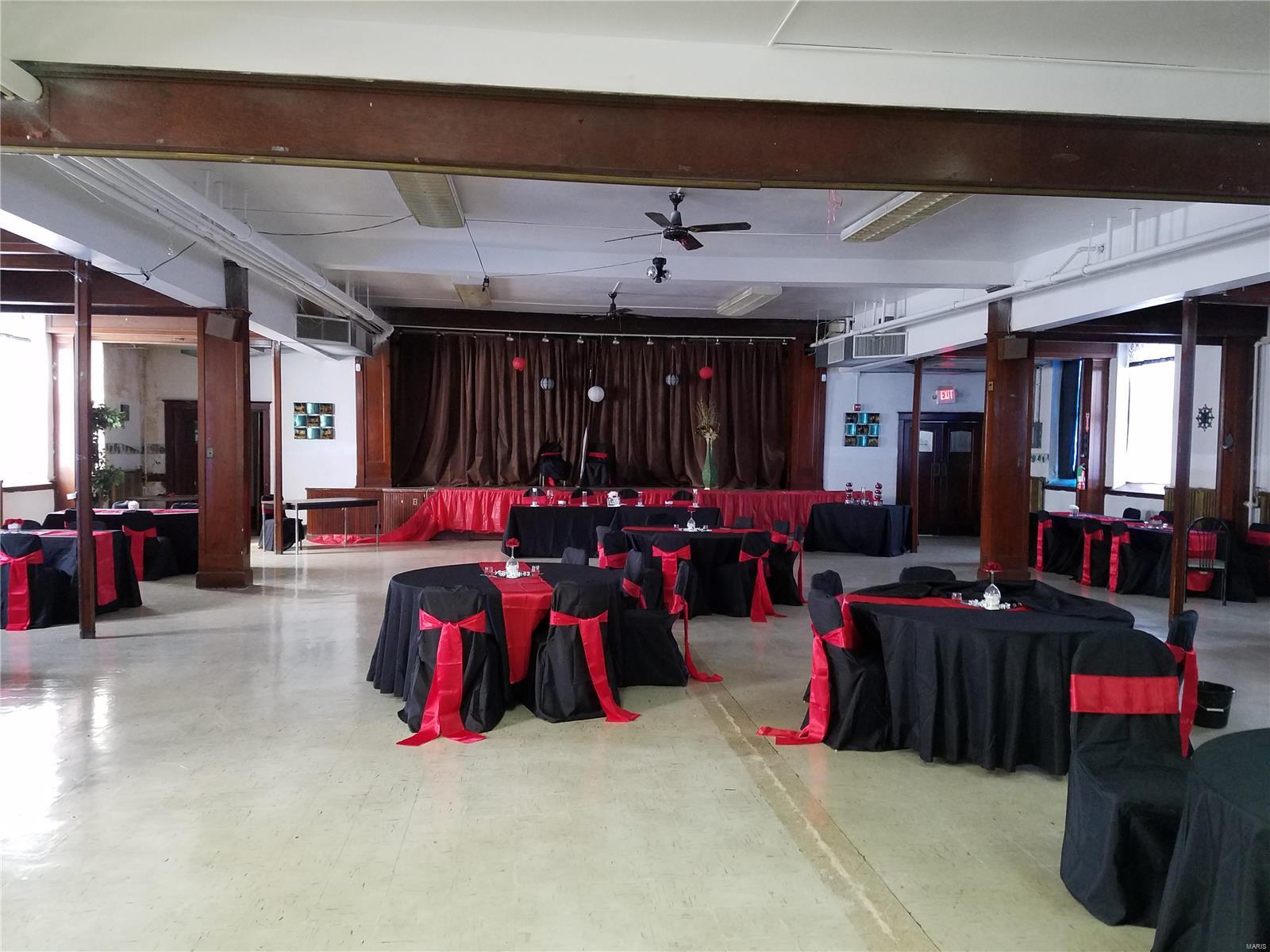 Richmond Heights - Commercial Sale