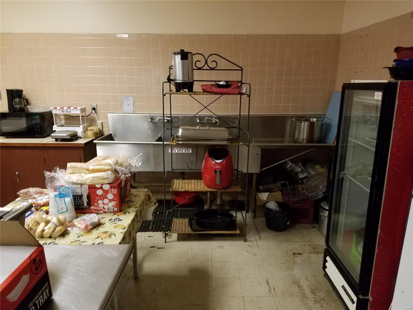 Richmond Heights - Commercial Sale