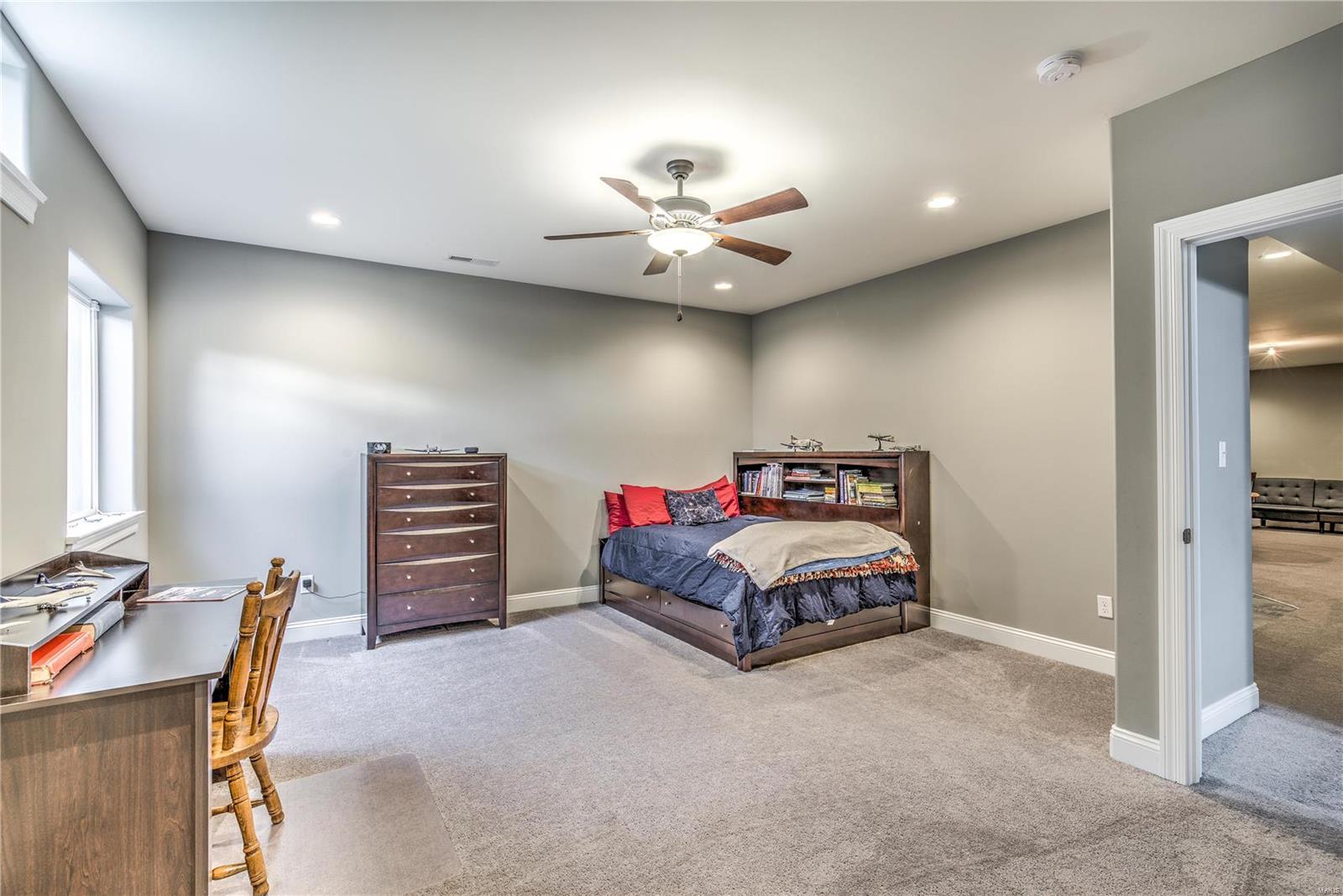 Bur Oaks - Residential