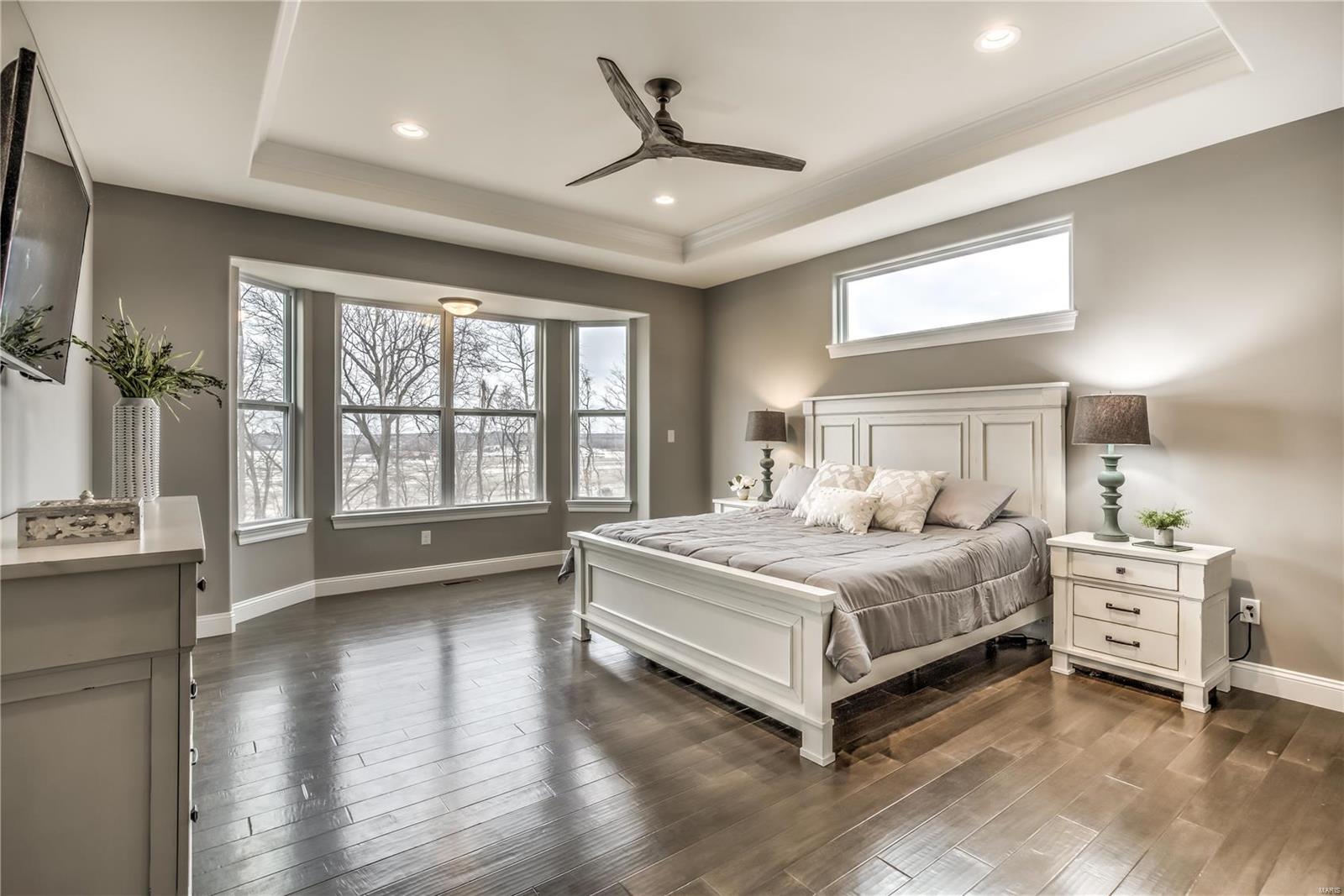 Bur Oaks - Residential