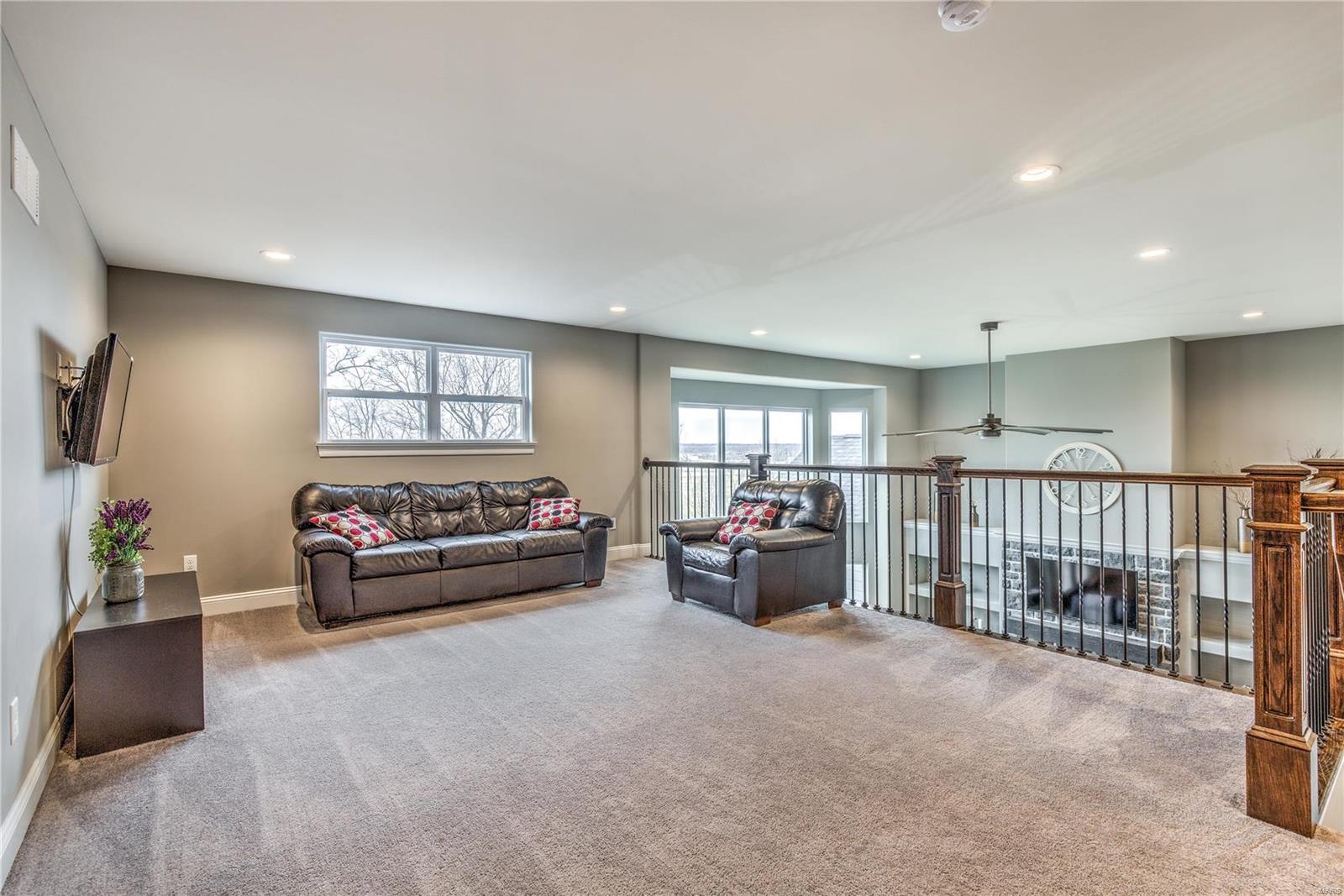 Bur Oaks - Residential