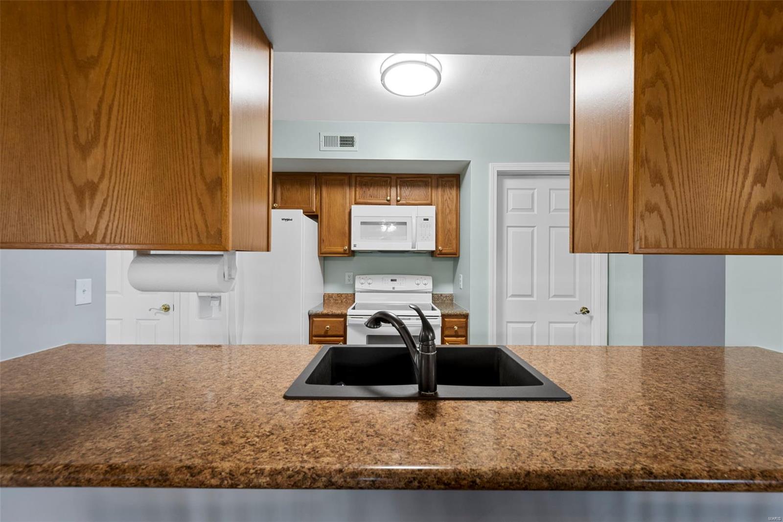 Whitehall Place Condo Ph - Residential