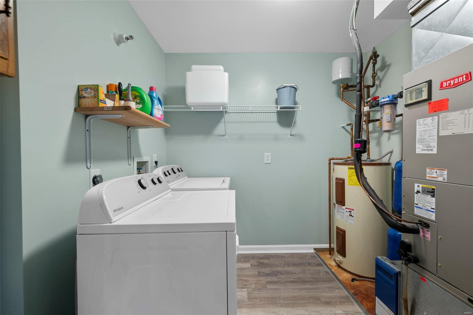 Whitehall Place Condo Ph - Residential