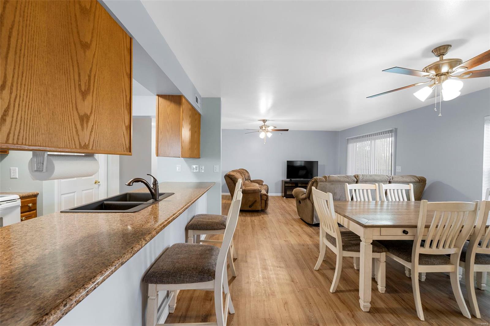 Whitehall Place Condo Ph - Residential