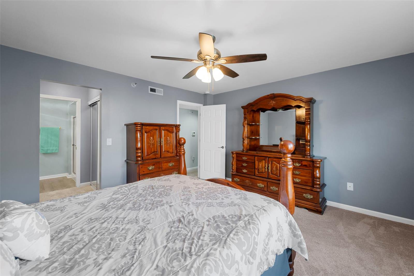 Whitehall Place Condo Ph - Residential