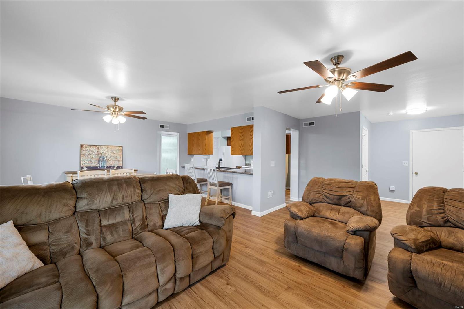 Whitehall Place Condo Ph - Residential