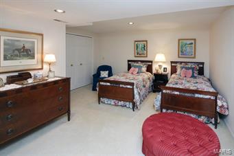 Bellerive Country Club Grounds - Residential