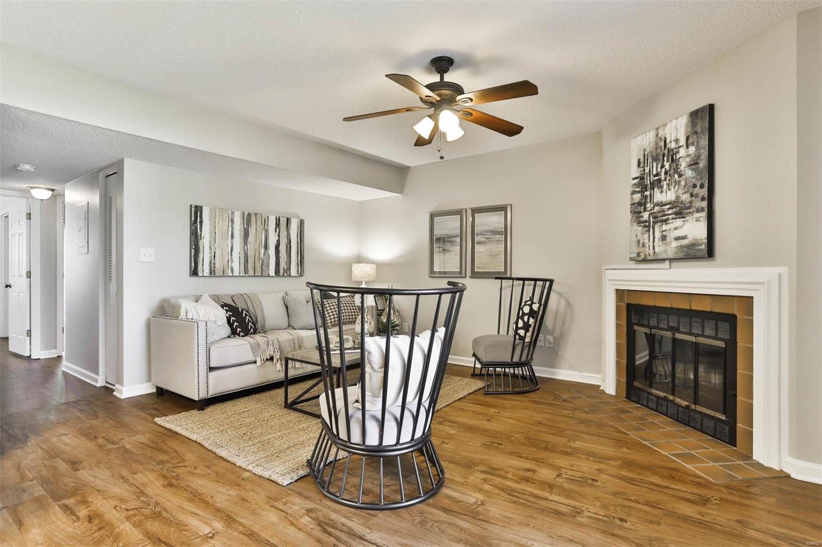 Brentwood Forest Condo Ph Six - Residential