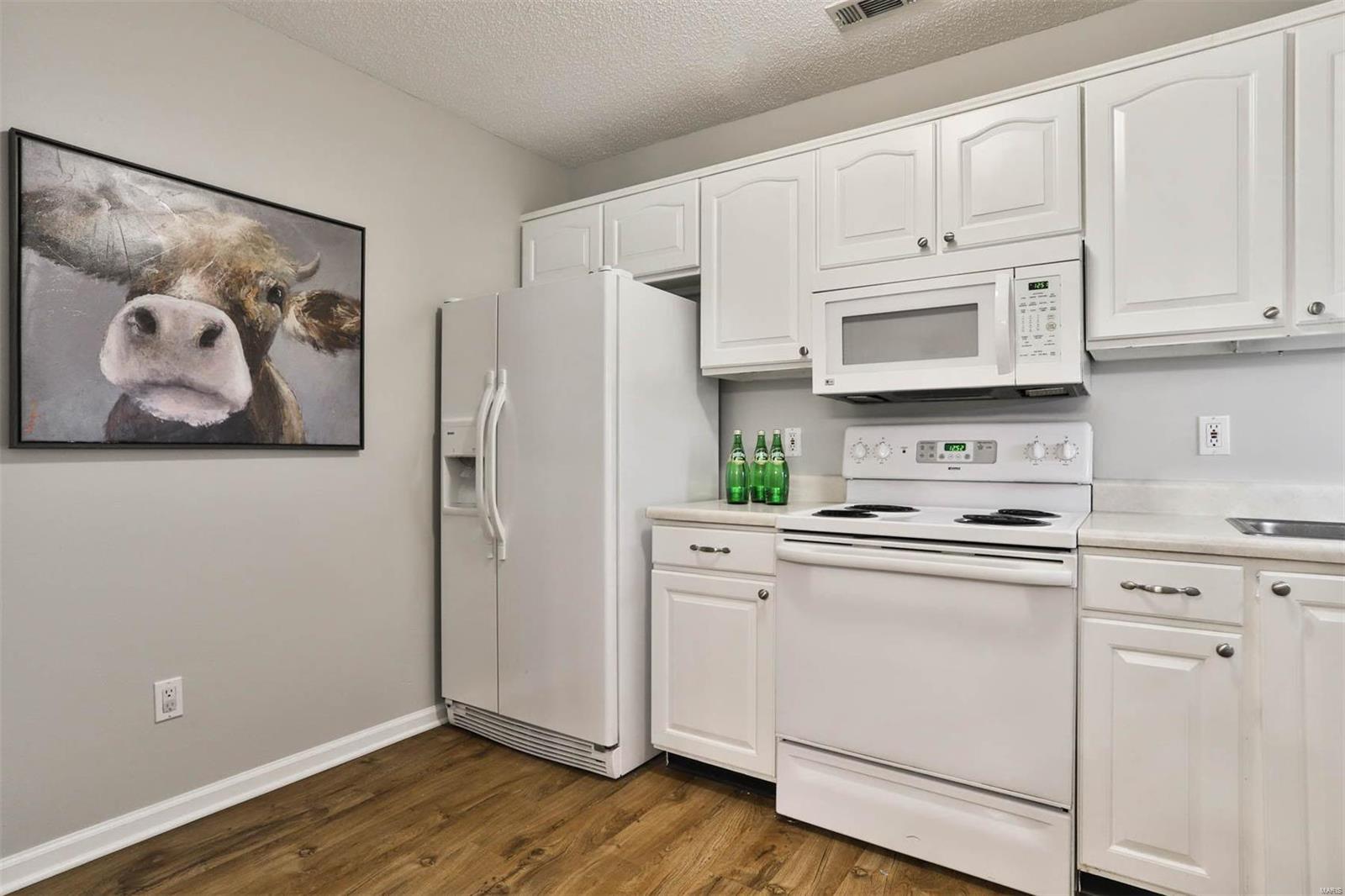 Brentwood Forest Condo Ph Six - Residential