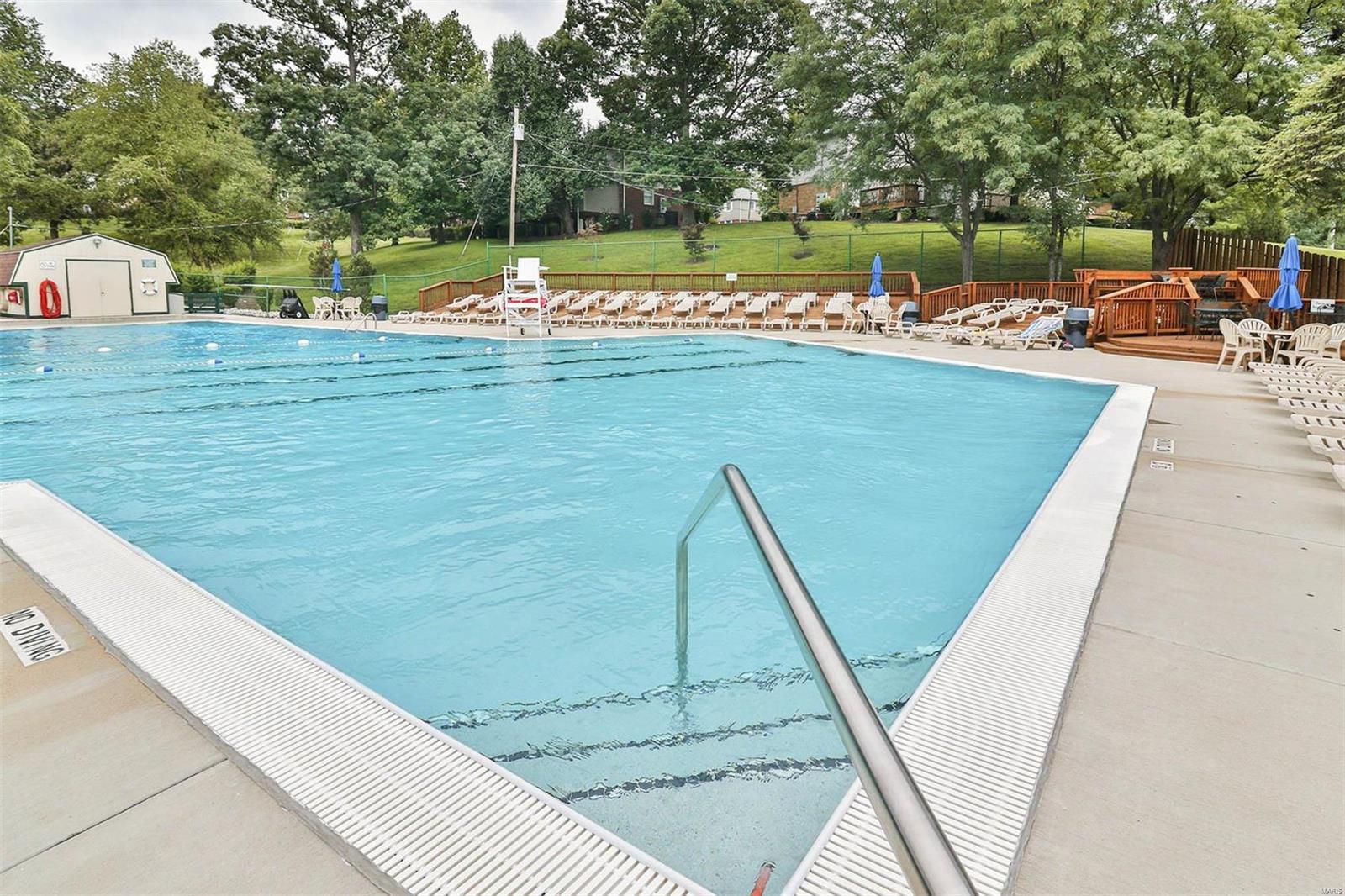 Brentwood Forest Condo Ph Six - Residential