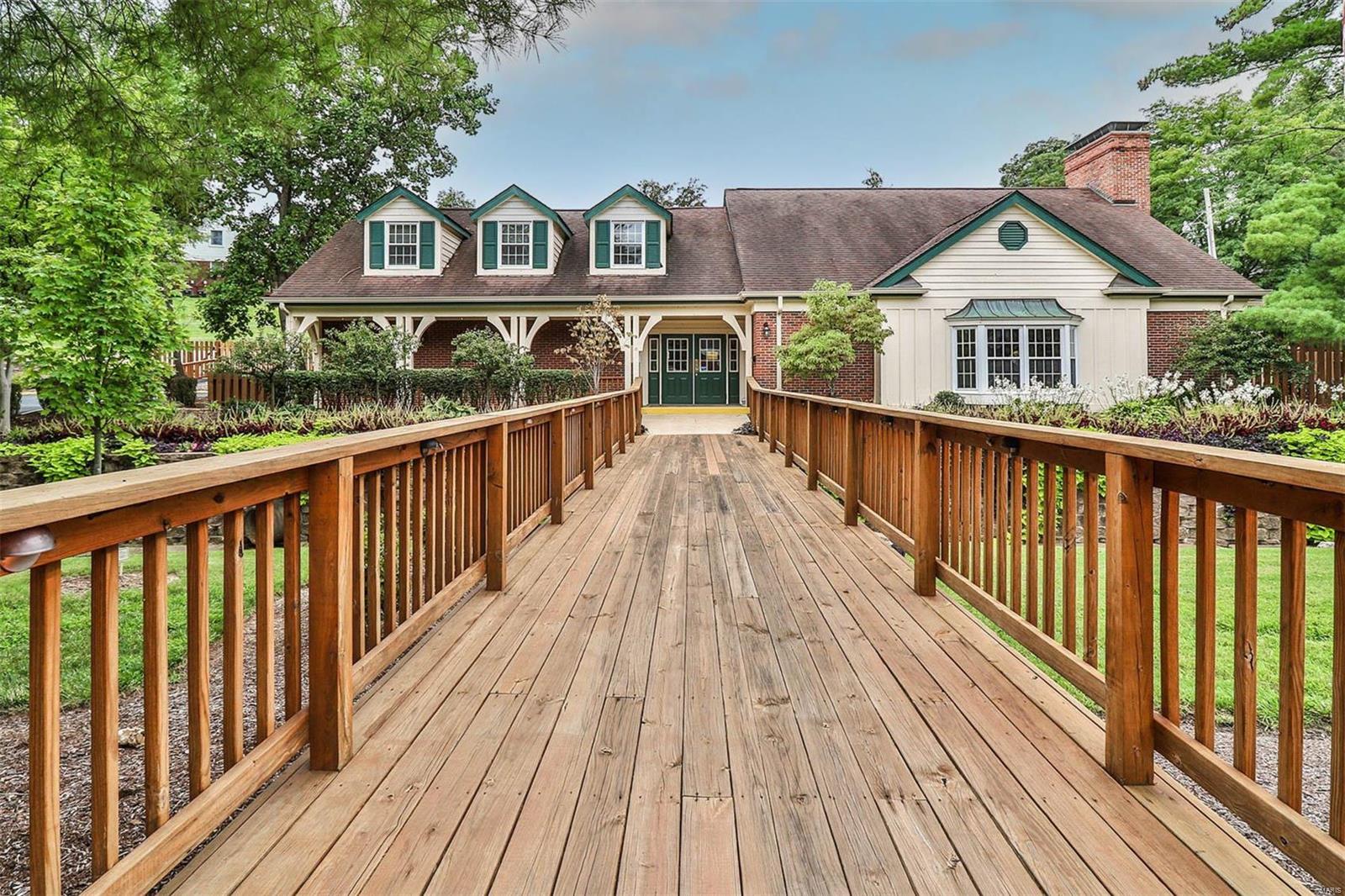Brentwood Forest Condo Ph Six - Residential