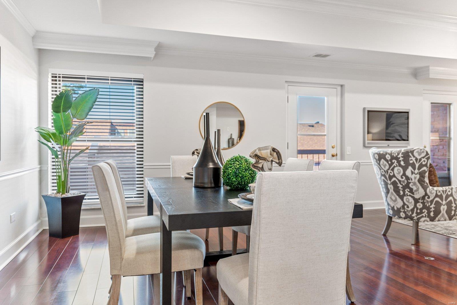 St Louis, Missouri 63141, United States, 2 Bedrooms Bedrooms, ,2 BathroomsBathrooms,Residential,Pending,45949