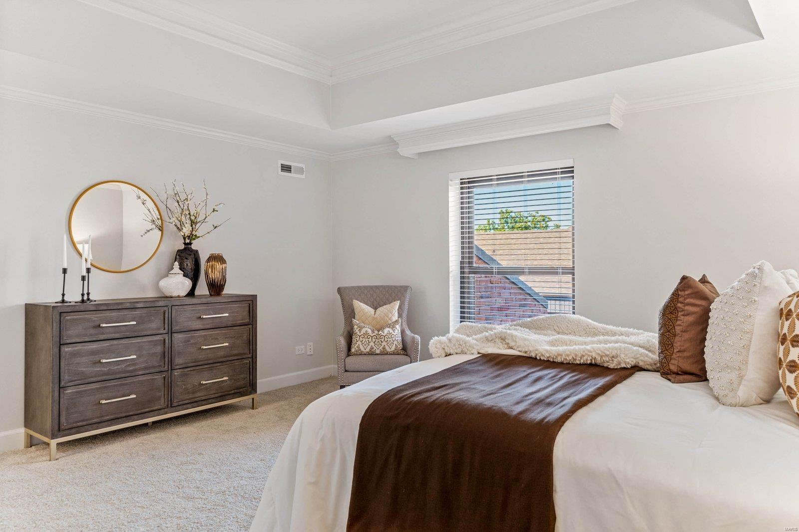 St Louis, Missouri 63141, United States, 2 Bedrooms Bedrooms, ,2 BathroomsBathrooms,Residential,Pending,45949