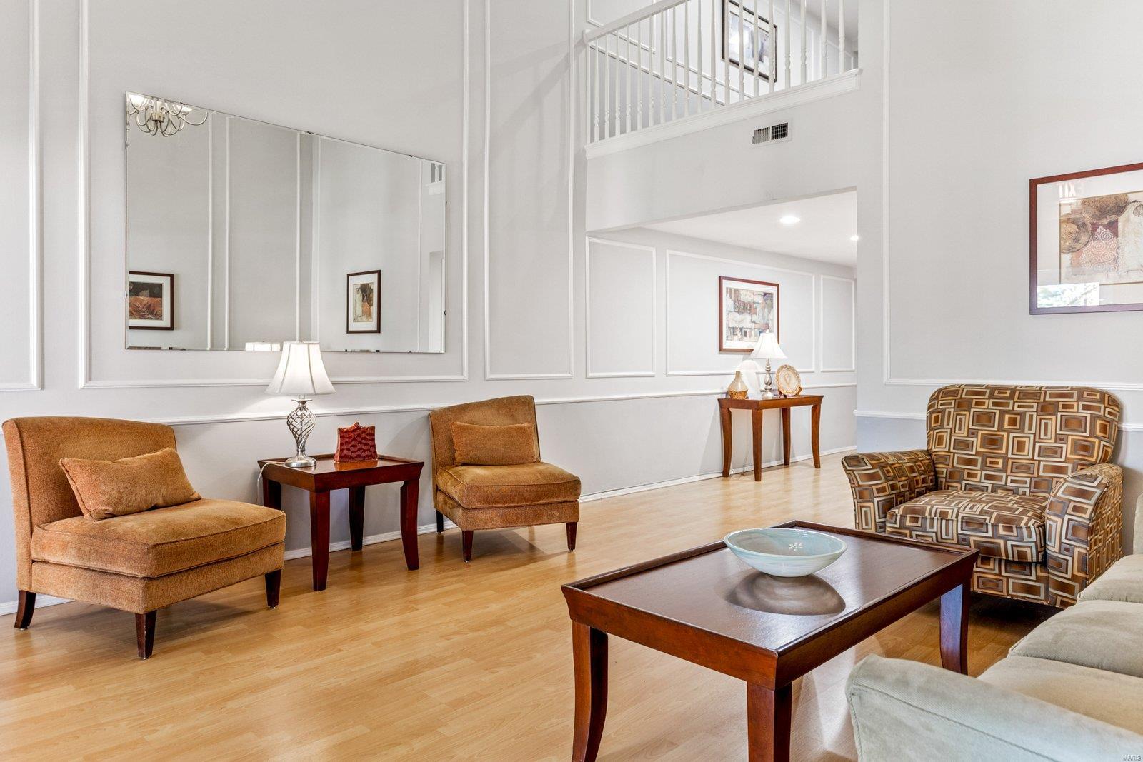 St Louis, Missouri 63141, United States, 2 Bedrooms Bedrooms, ,2 BathroomsBathrooms,Residential,Pending,45949