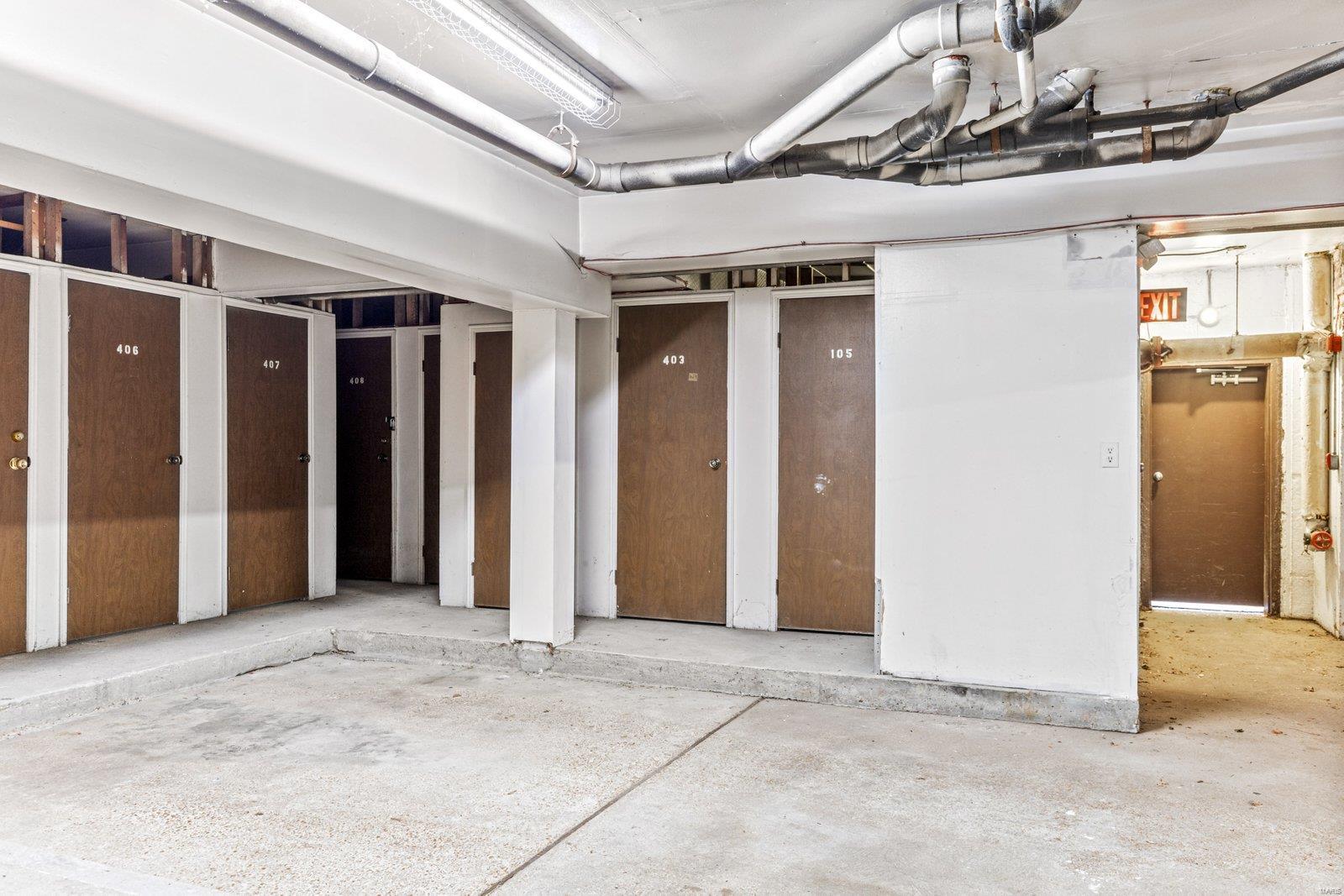 St Louis, Missouri 63141, United States, 2 Bedrooms Bedrooms, ,2 BathroomsBathrooms,Residential,Pending,45949