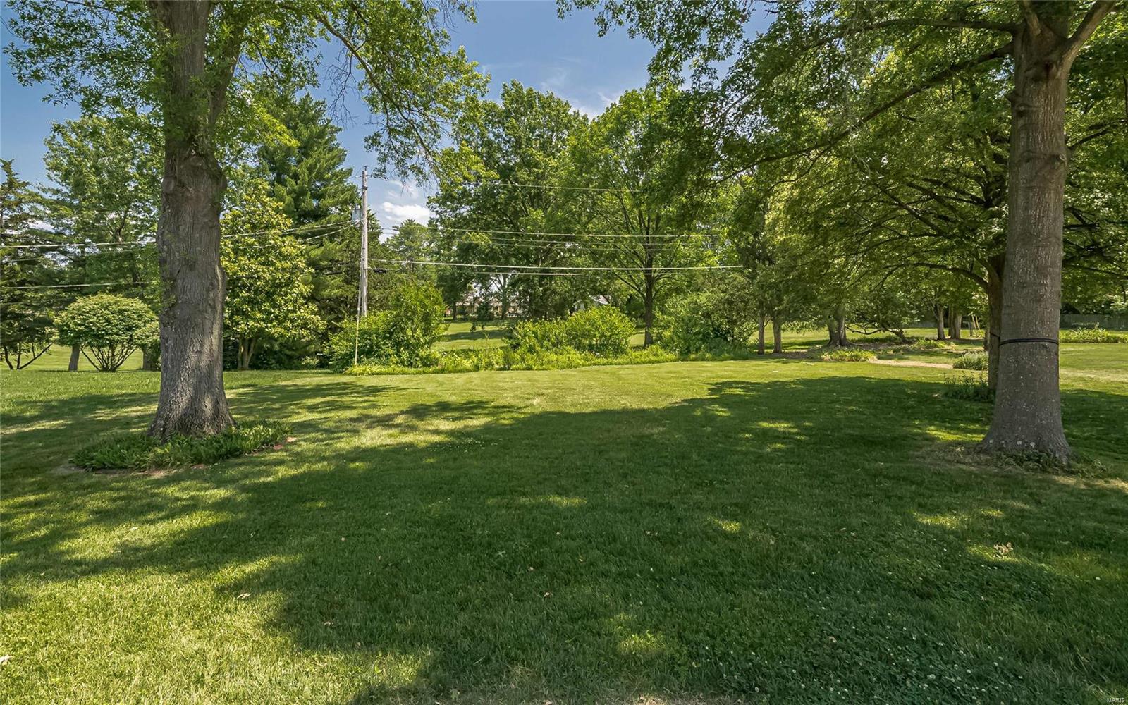 Ladue Trails Sec Of The Village Of - Residential