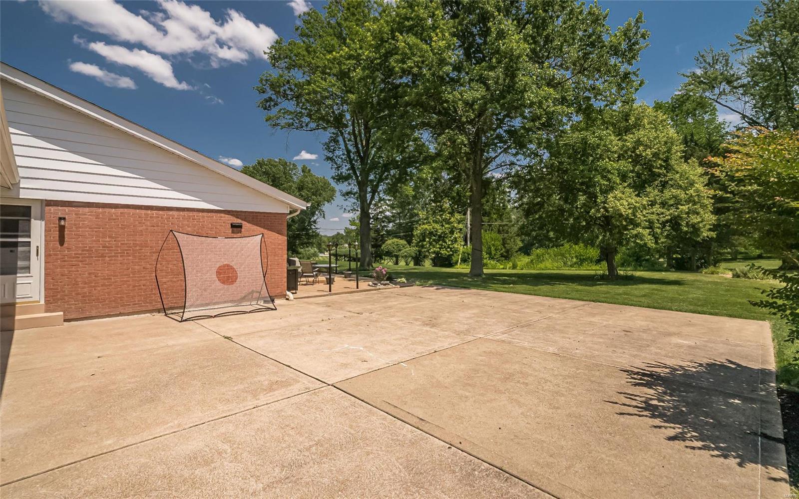 Ladue Trails Sec Of The Village Of - Residential