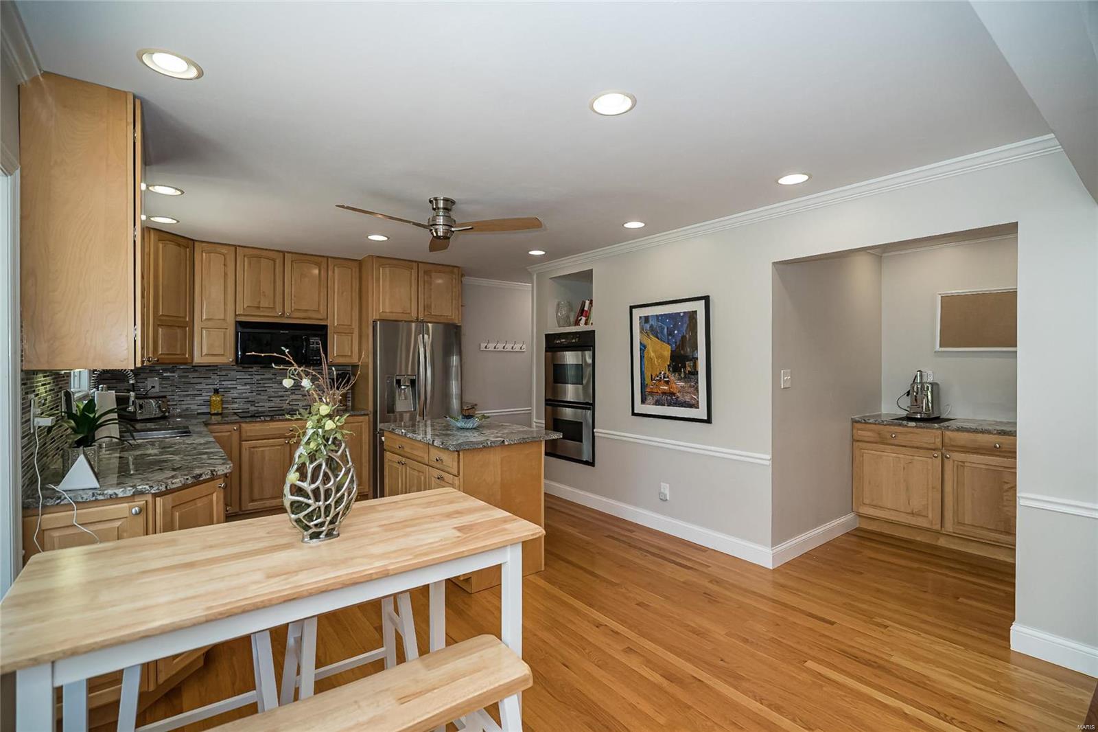 Ladue Trails Sec Of The Village Of - Residential