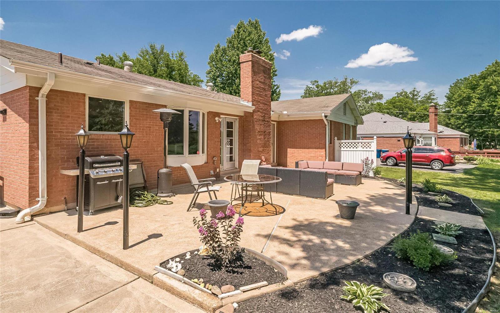 Ladue Trails Sec Of The Village Of - Residential