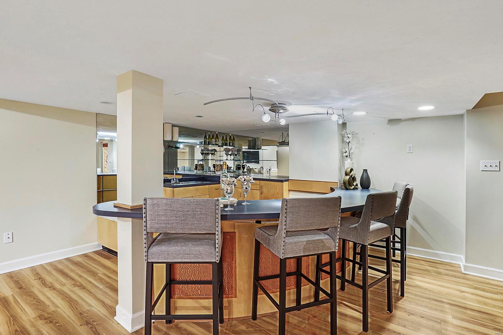 Ballas Courts - Residential