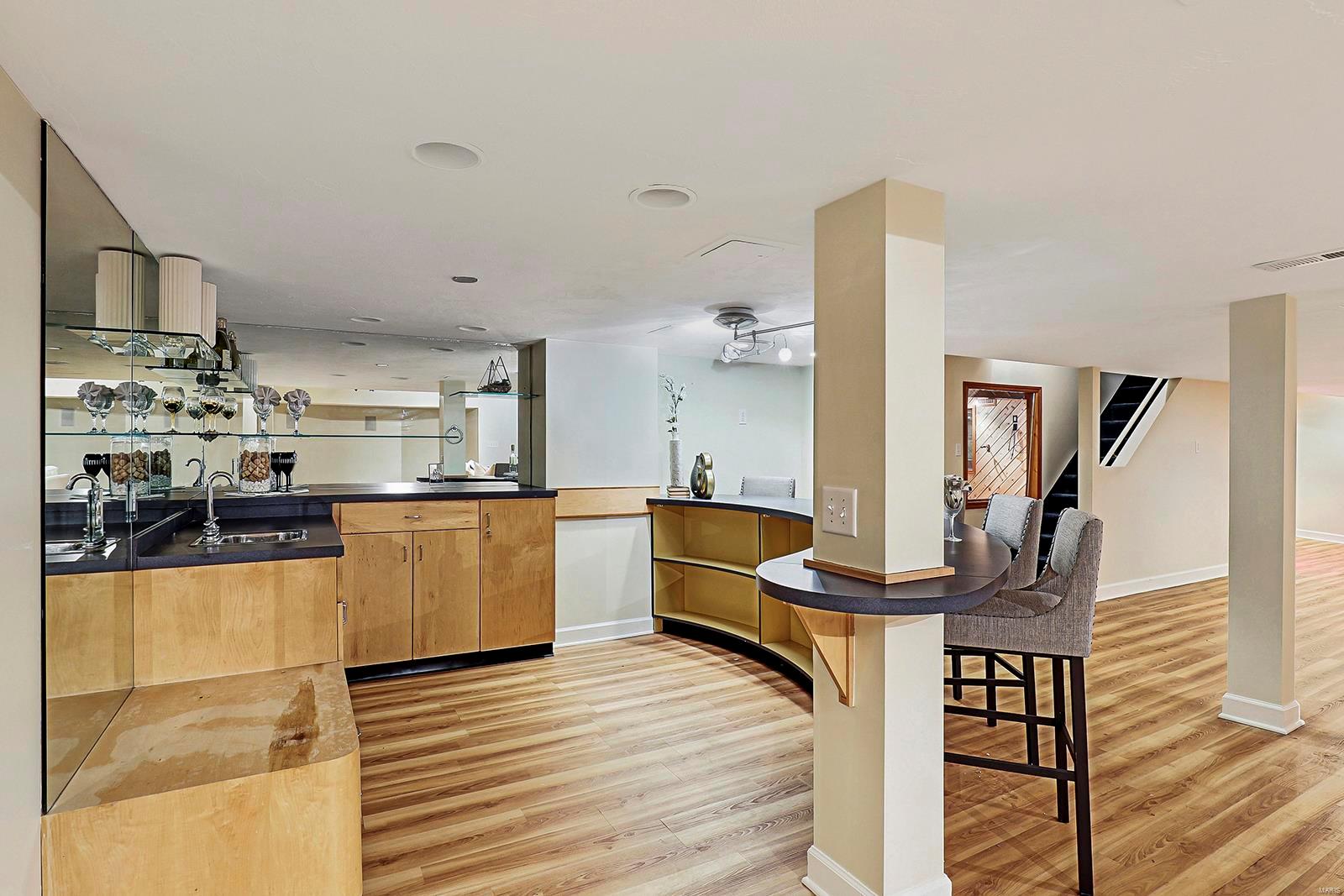 Ballas Courts - Residential