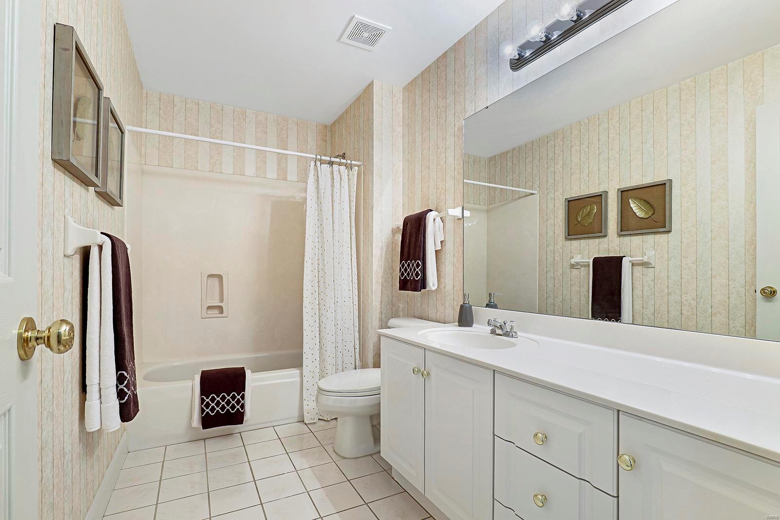 Ballas Courts - Residential