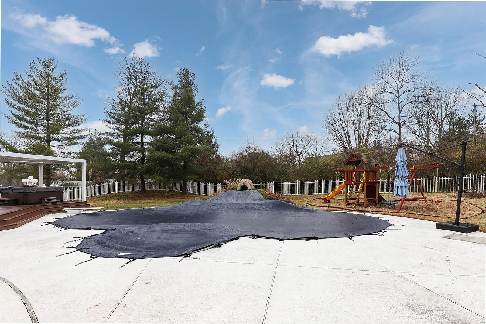 Ballas Courts - Residential