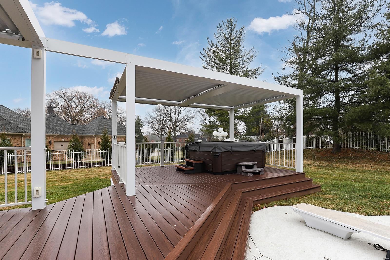 Ballas Courts - Residential