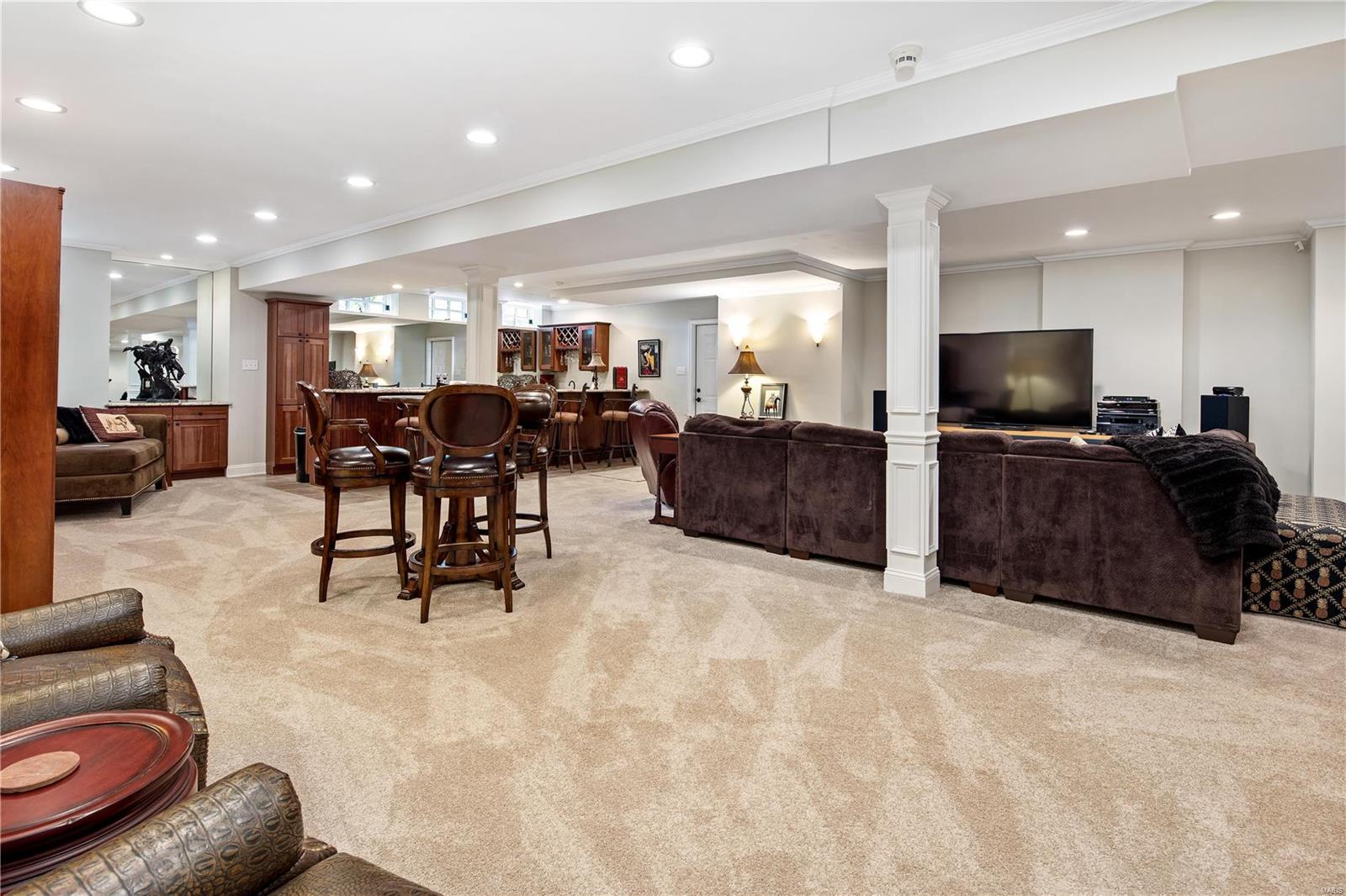 Ladue Lane - Residential