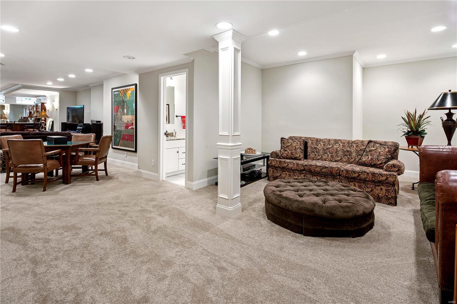 Ladue Lane - Residential