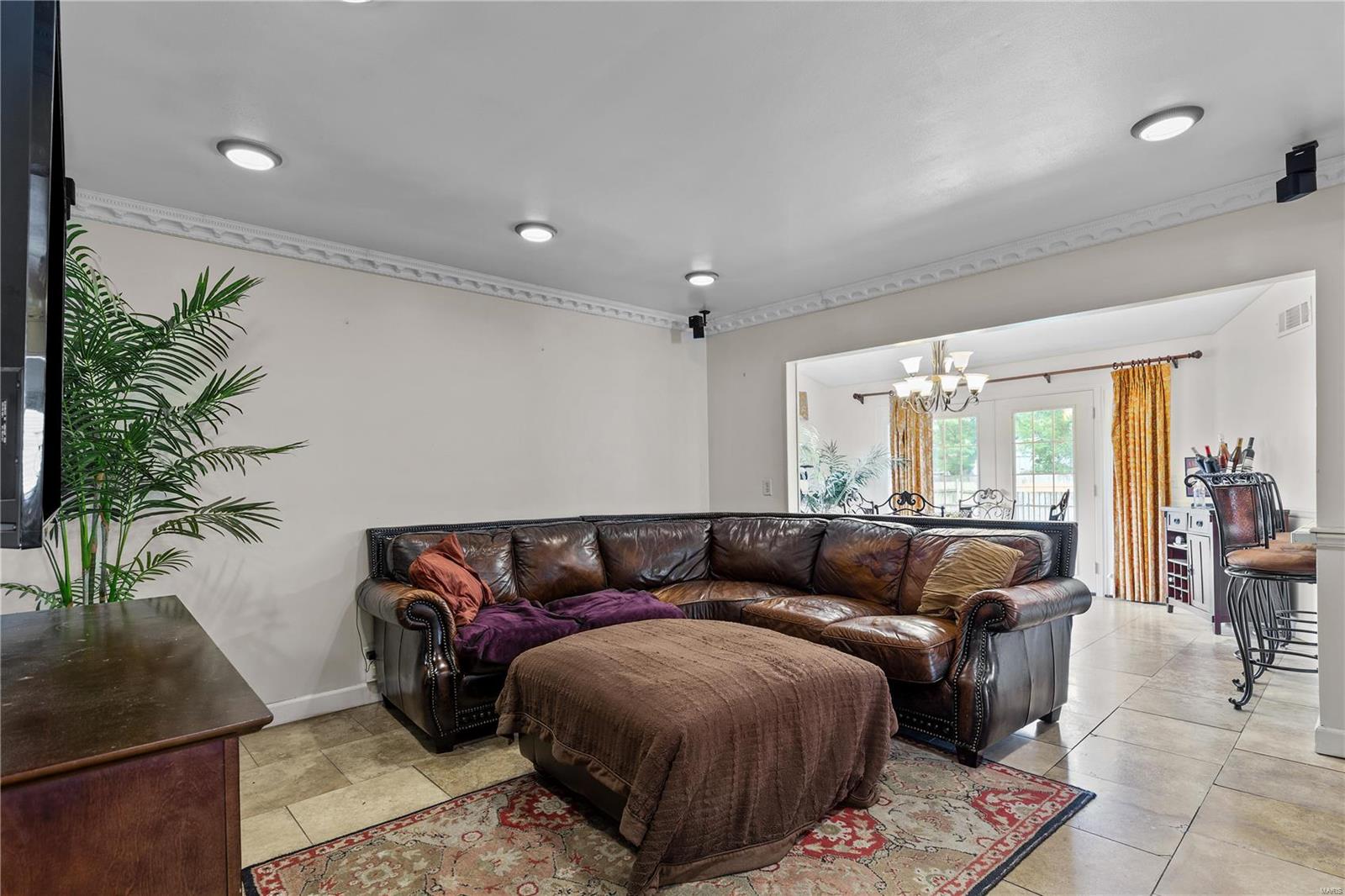 Mayer Wedgwood Green Pheasant Run - Residential