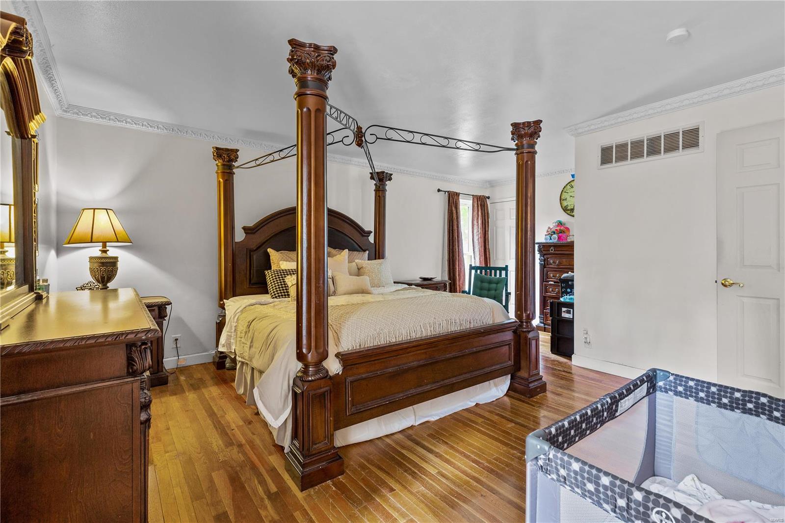 Mayer Wedgwood Green Pheasant Run - Residential