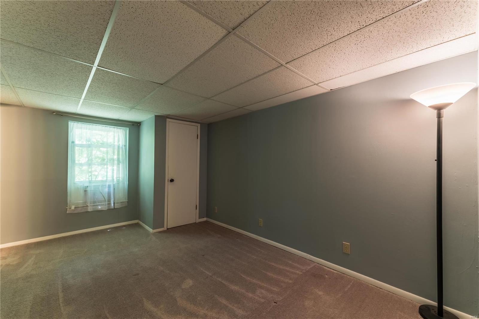 New England Village 2 - Residential