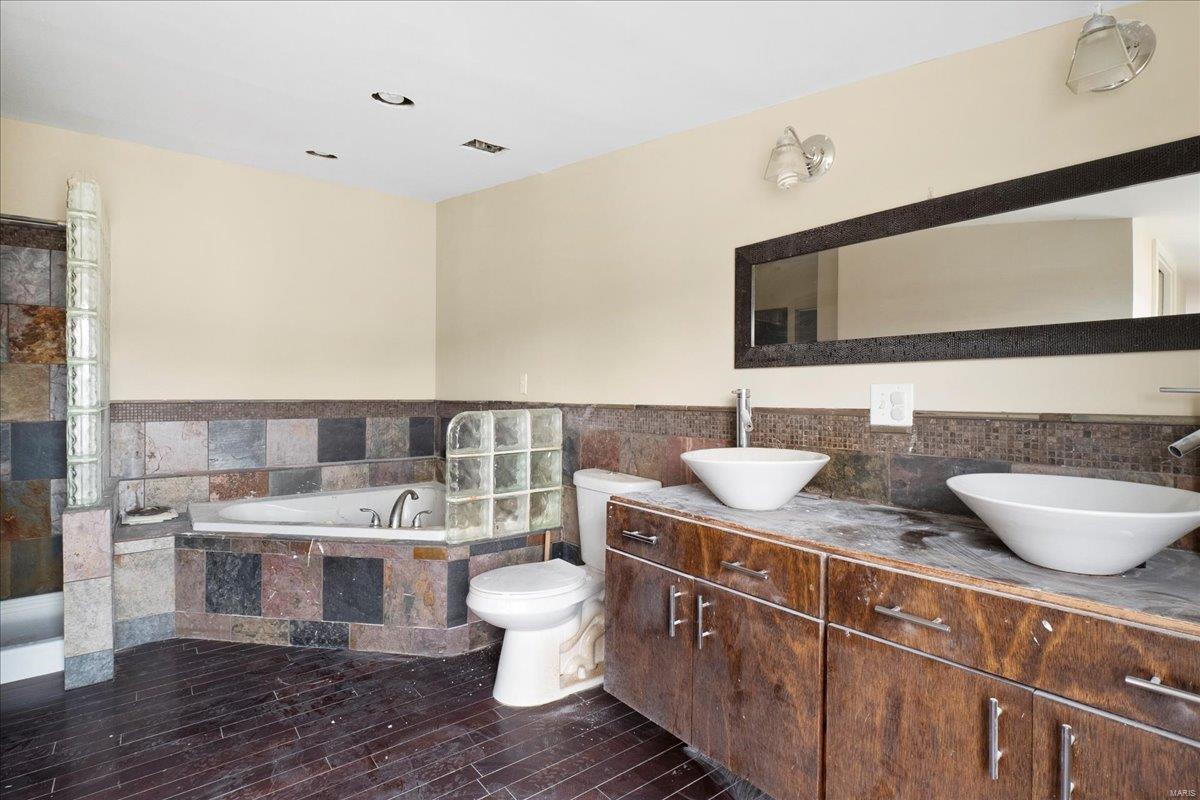 Lane Lami Tr Add - Commercial Sale