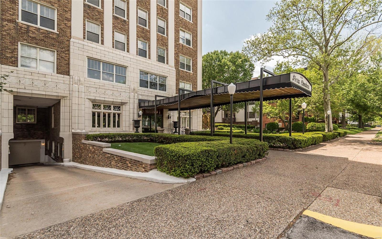 Pierre Chouteau Condos - Residential