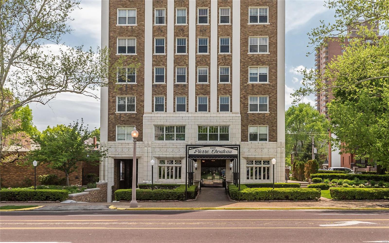 Pierre Chouteau Condos - Residential