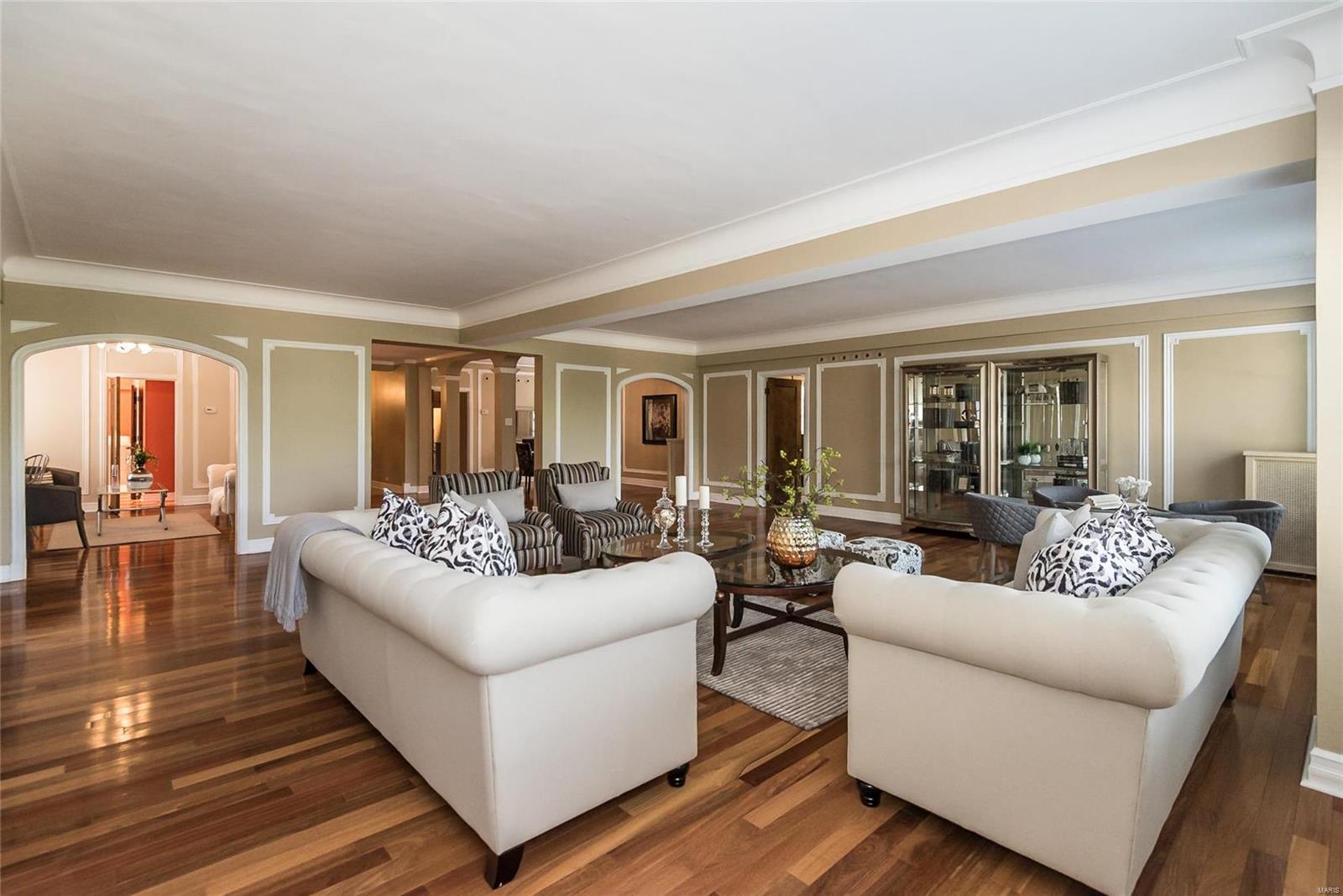 Pierre Chouteau Condos - Residential