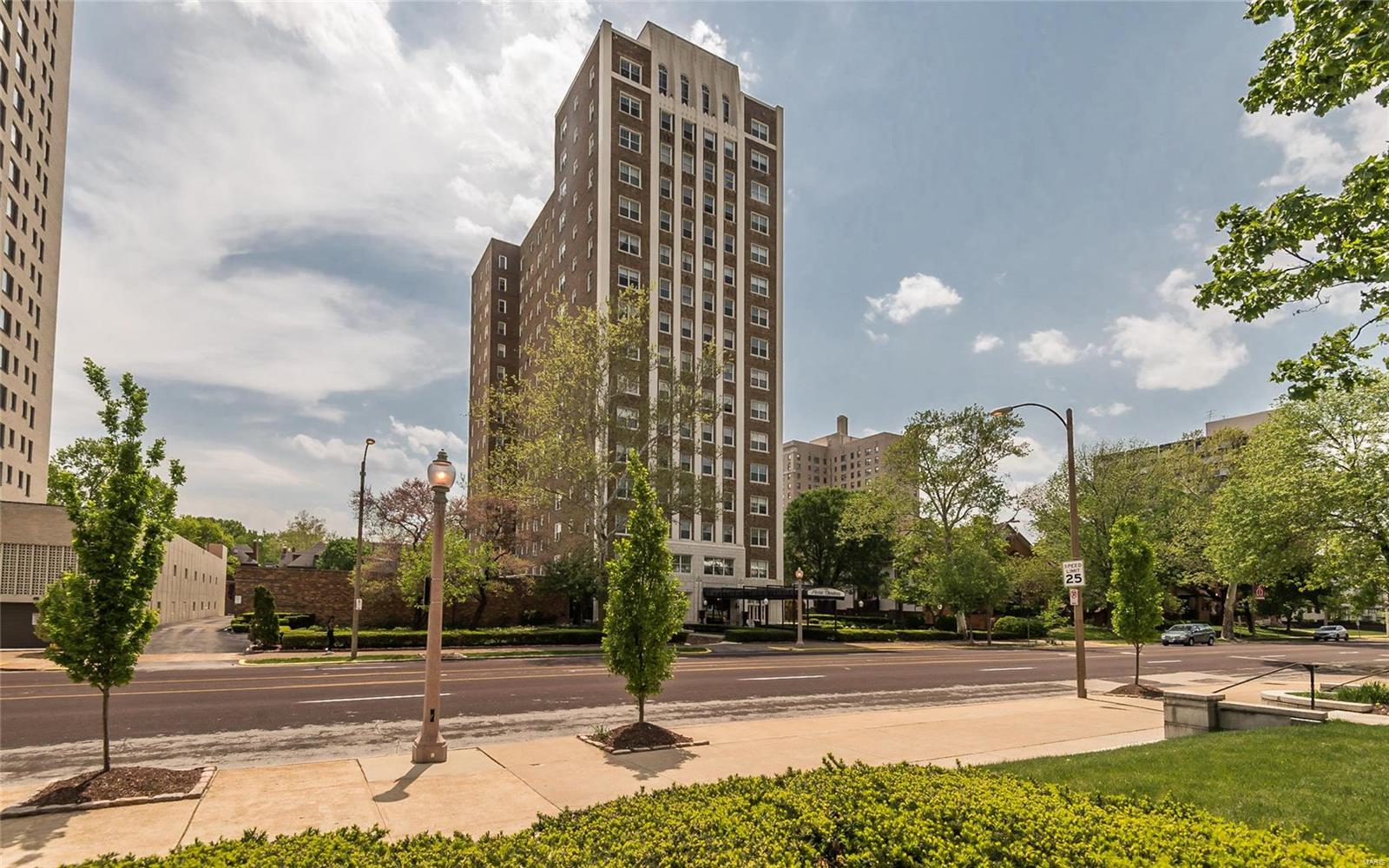 Pierre Chouteau Condos - Residential