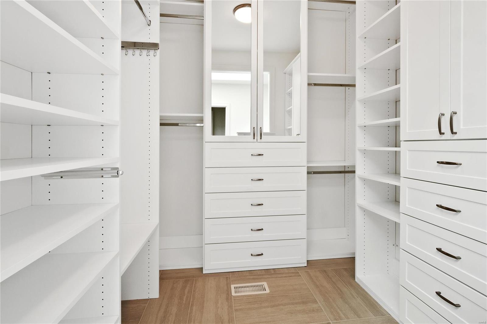 Willows Condo The - Residential