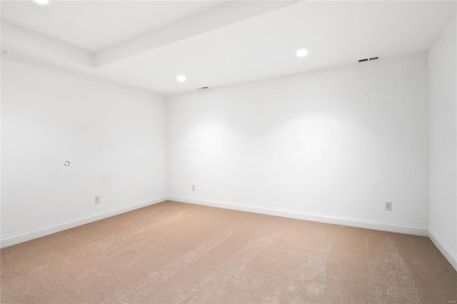 Willows Condo The - Residential