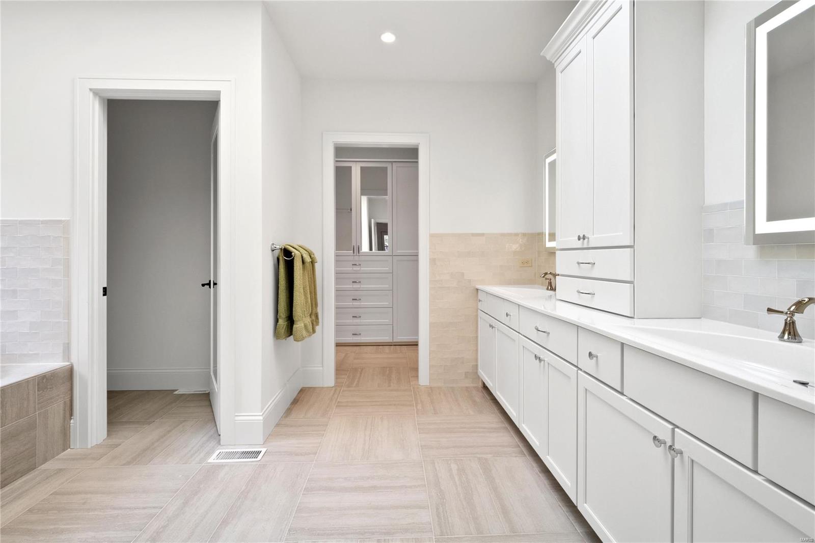 Willows Condo The - Residential