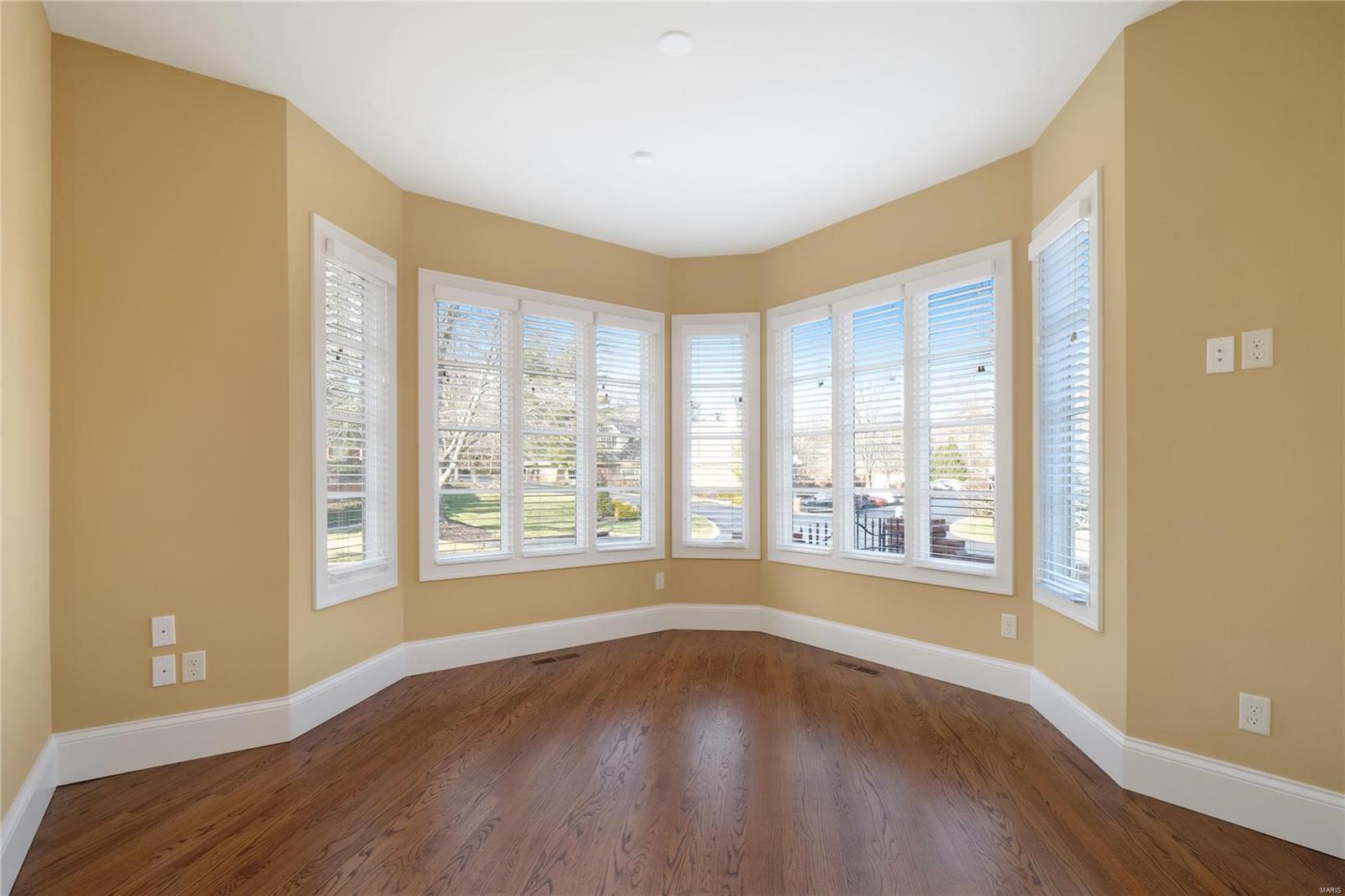 Willows Condo The - Residential