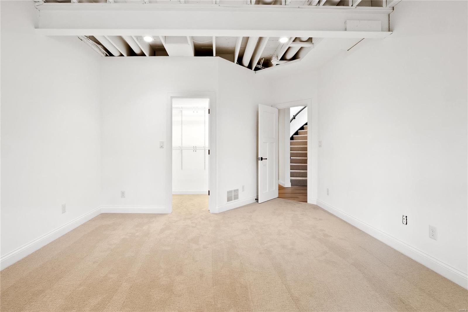 Willows Condo The - Residential