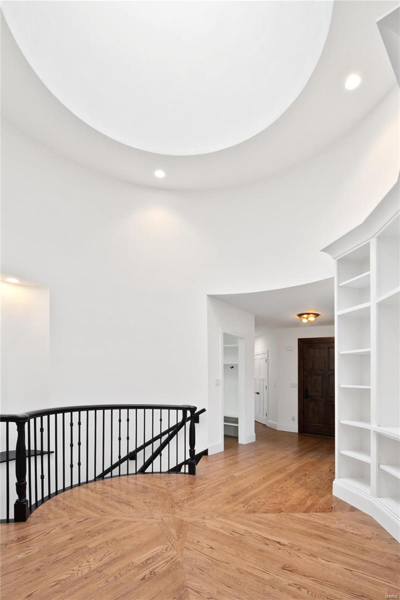 Willows Condo The - Residential