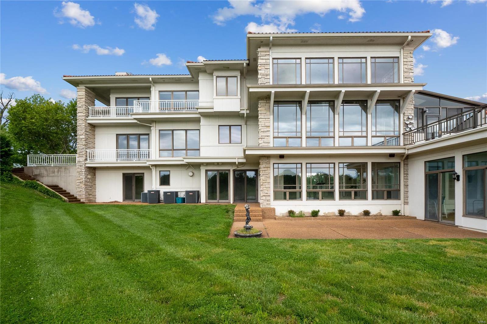 Camfield Square - Residential